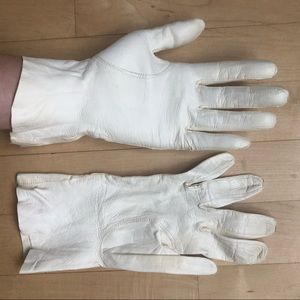 Vintage leather gloves